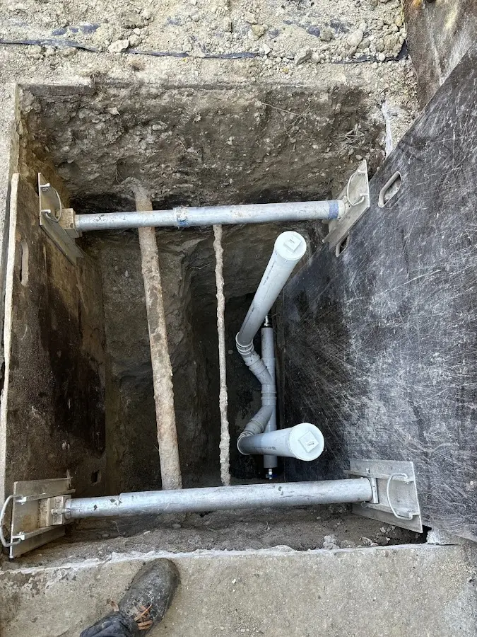 Experienced plumber completing Gas Line Repair work in Niagara